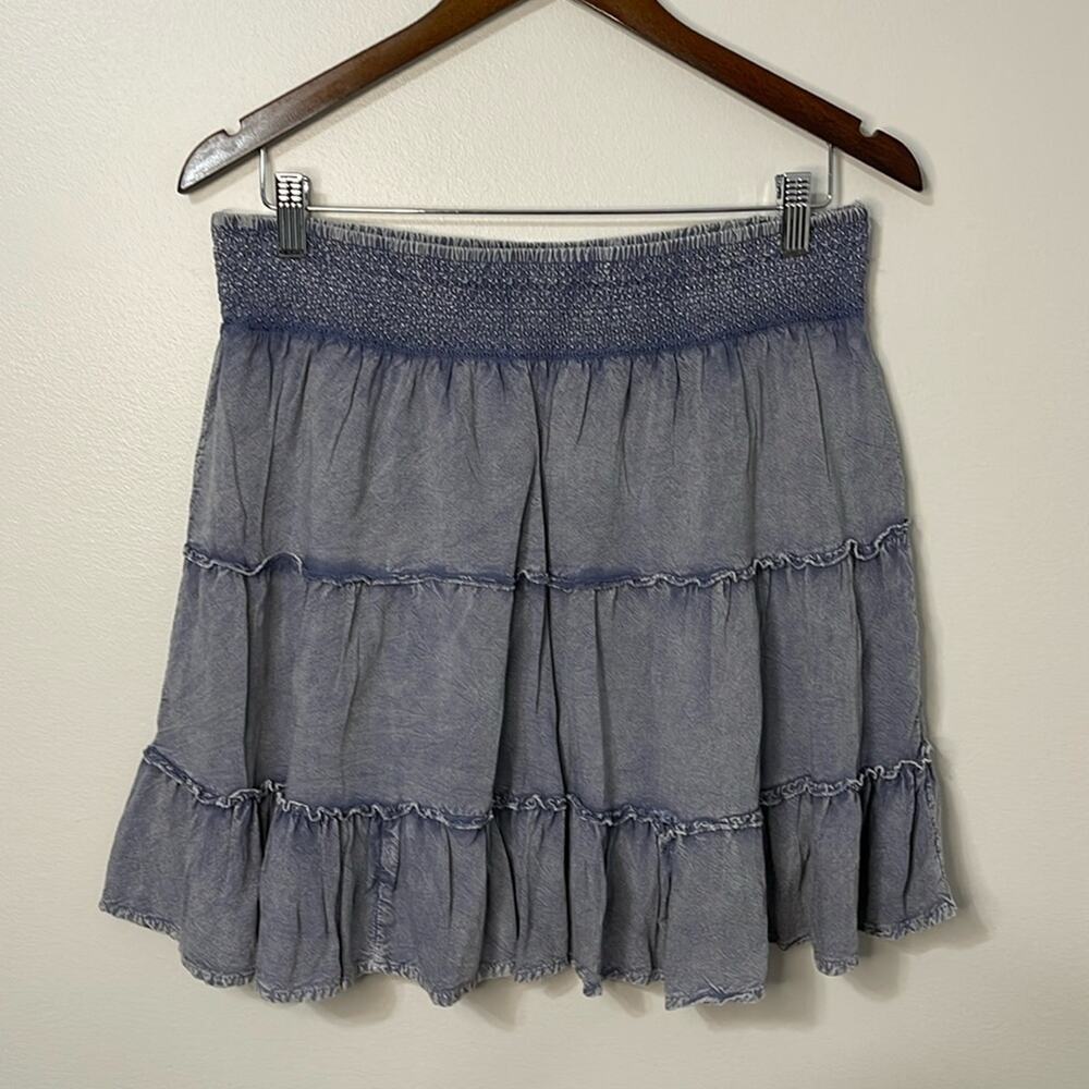 Lucky & Coco Blue Chambray Tiered Lined Mini Skirt Size L